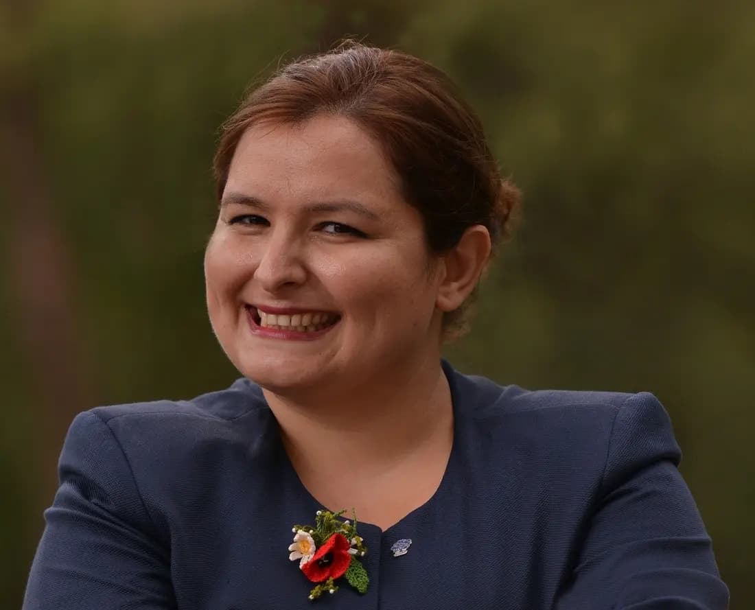 Tülin Akın portresi