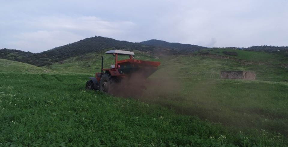 Akıllı Mera ‘da Gübre Çalışmaları